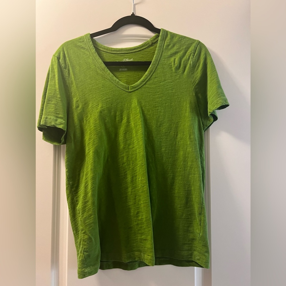 Women’s threads green top